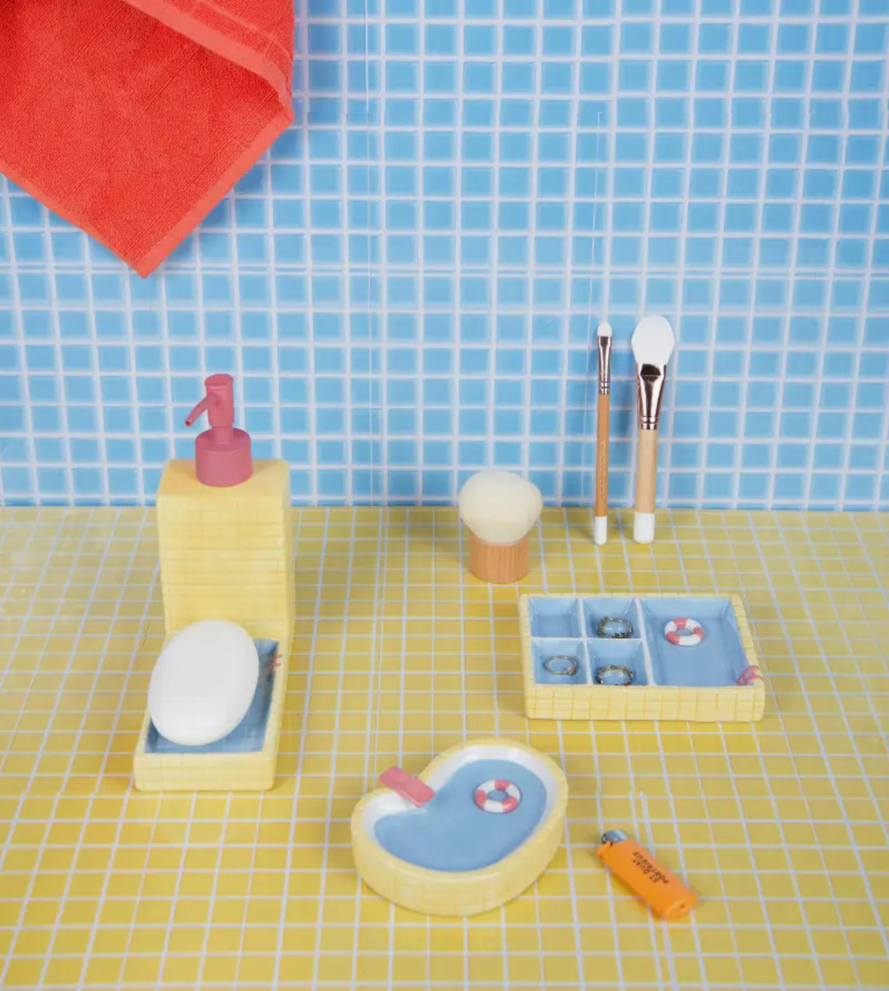 Pool tvålhållare